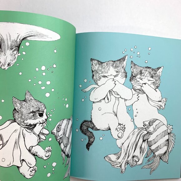 Museum by Yuko Higuchi (NOT a coloring book) - Picture 2 of 4